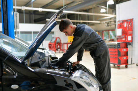 Maintenance automobile - CMA Formation Bretagne
