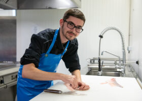 Formation apprentissage poissonnier écailler CMA Formation Bretagne