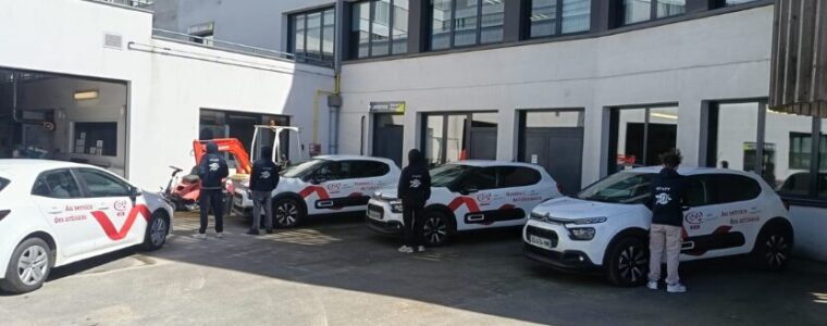 Flocage véhicule apprentis signaléticien CFA Dinan - Aucaleuc CMA Formation Bretagne