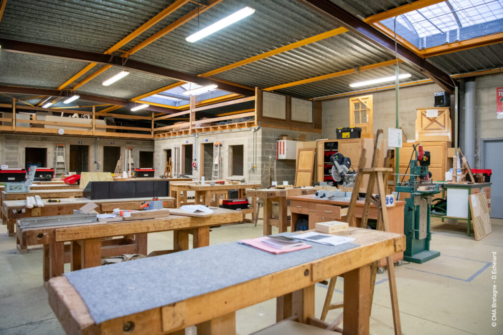 Équipements et plateaux techniques à Dinan-Aucaleuc